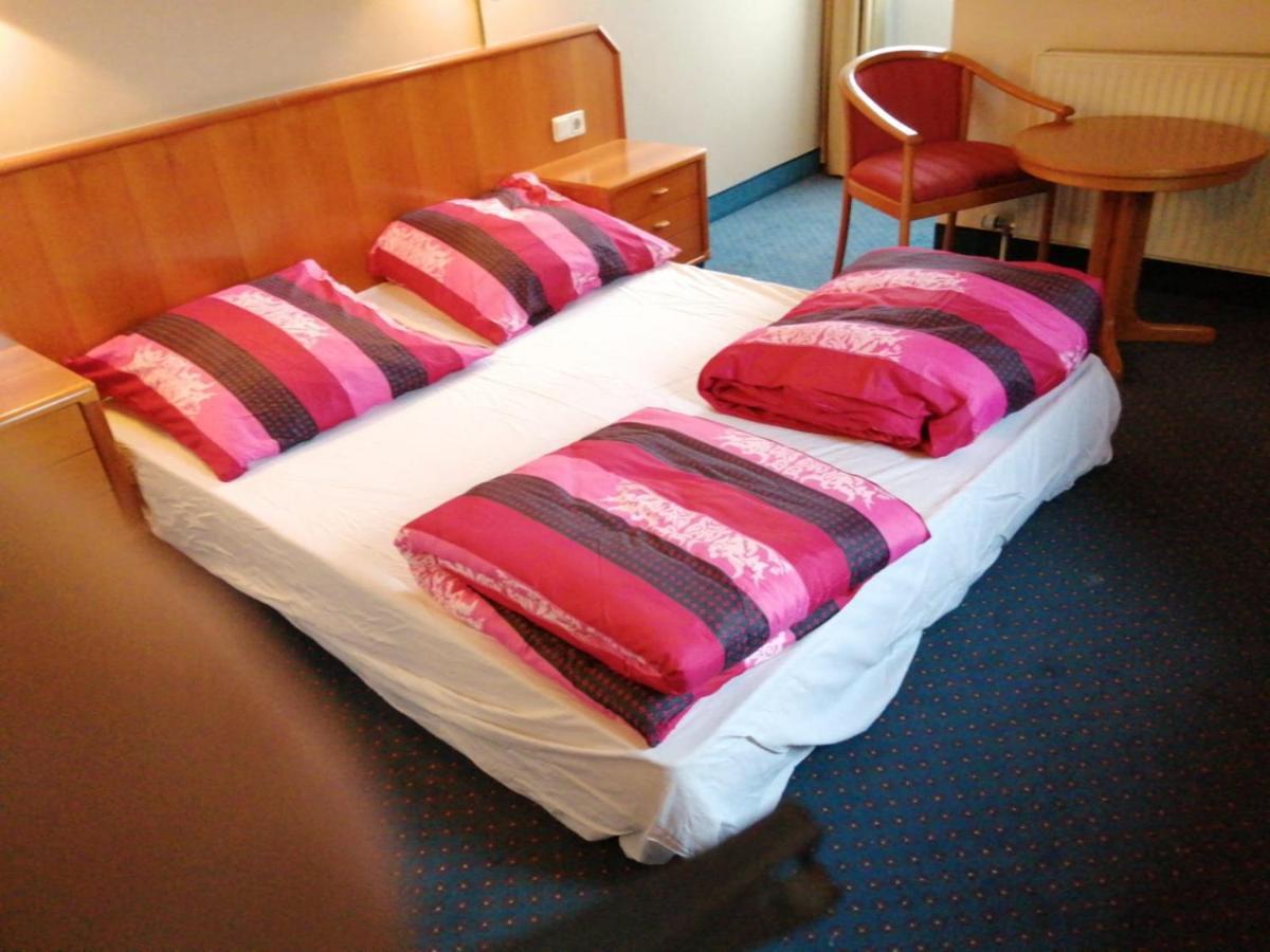 Apartment Lampertheim Eksteriør billede